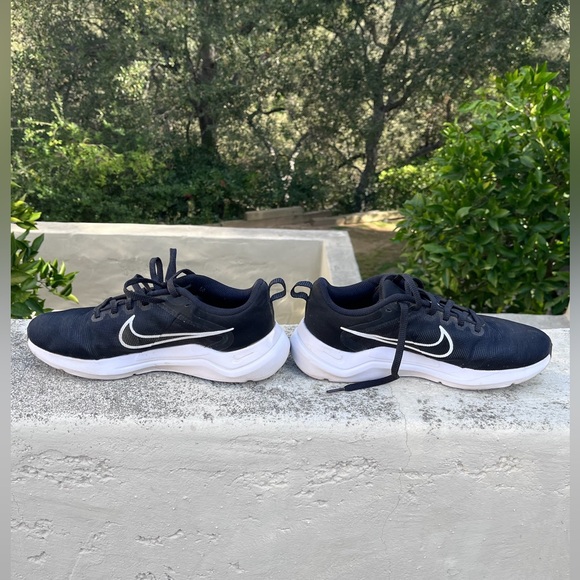 Nike "Downshifter 12" women's running shoes - size 8 - Picture 2 of 6